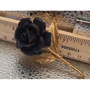 Crown Trifari Black Rose Brooch – Mourning Rose Pin Gold-Tone Stem